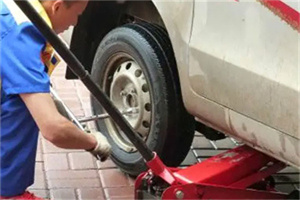 兴化附近拖车24小时服务热线电话